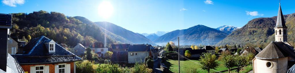 Le Poujastou Bed & Breakfast Juzet-de-Luchon Exterior photo