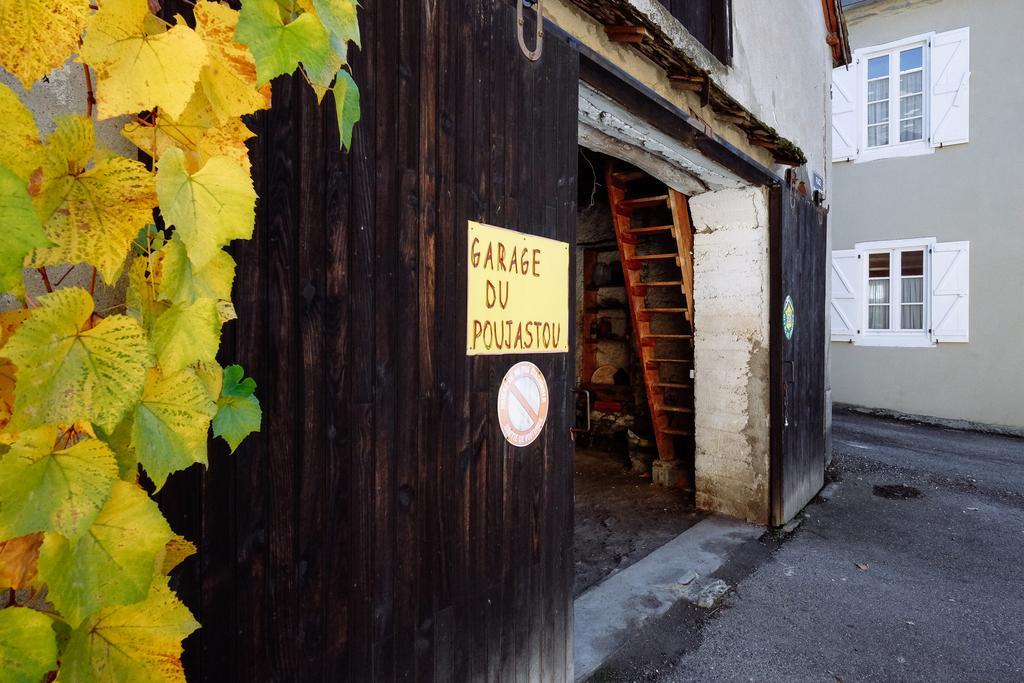 Le Poujastou Bed & Breakfast Juzet-de-Luchon Exterior photo