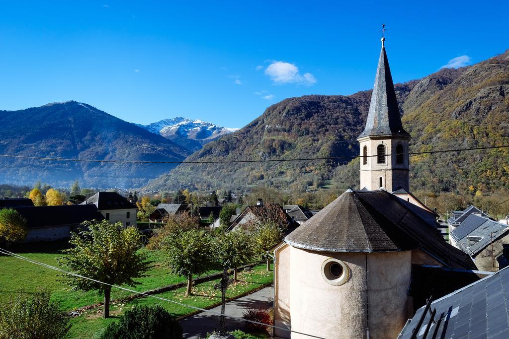 Le Poujastou Bed & Breakfast Juzet-de-Luchon Exterior photo